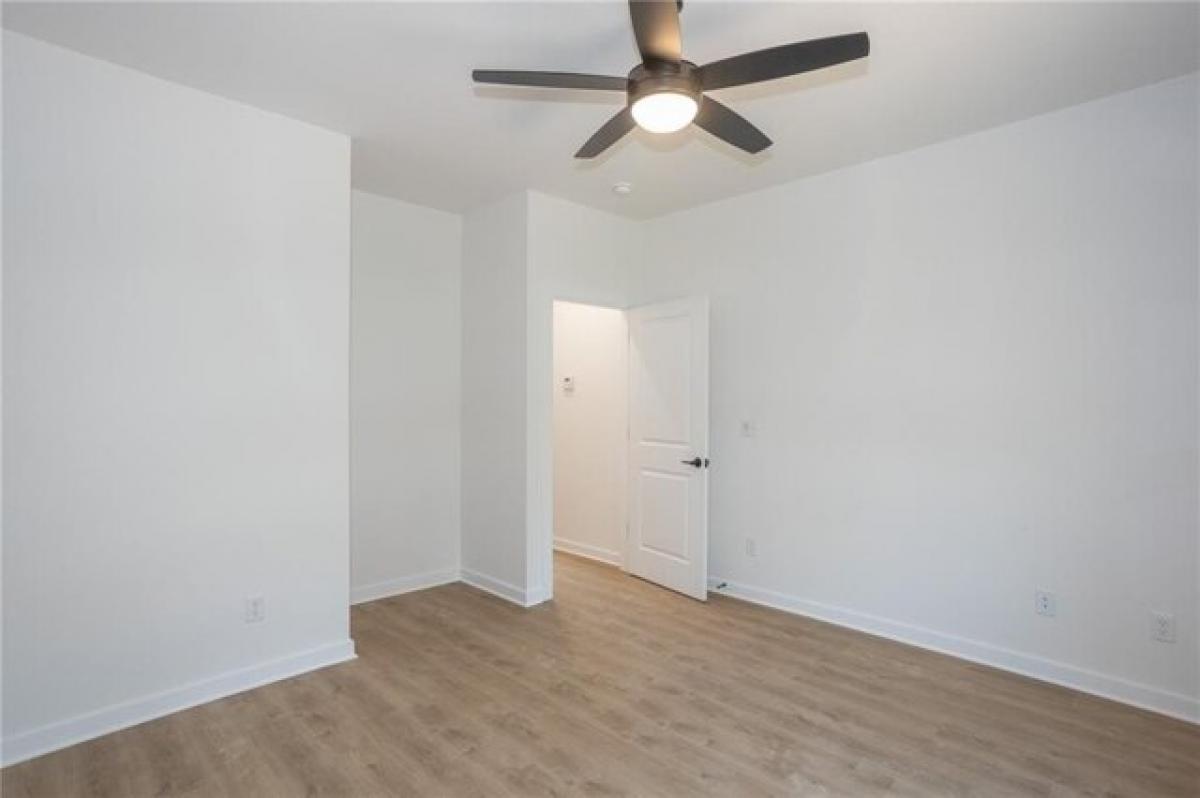 Picture of Home For Sale in Bella Vista, Arkansas, United States