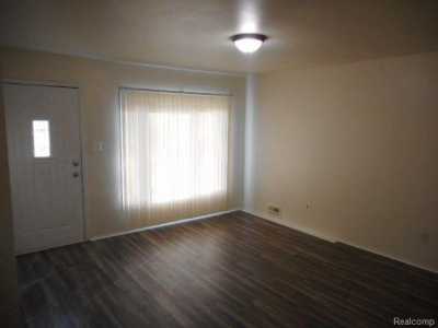 Home For Rent in Pontiac, Michigan
