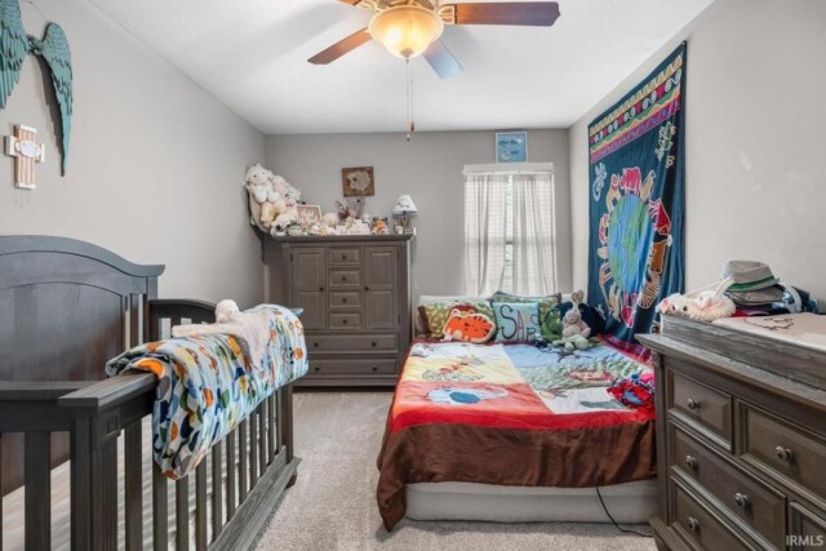 Picture of Home For Sale in Lafayette, Indiana, United States