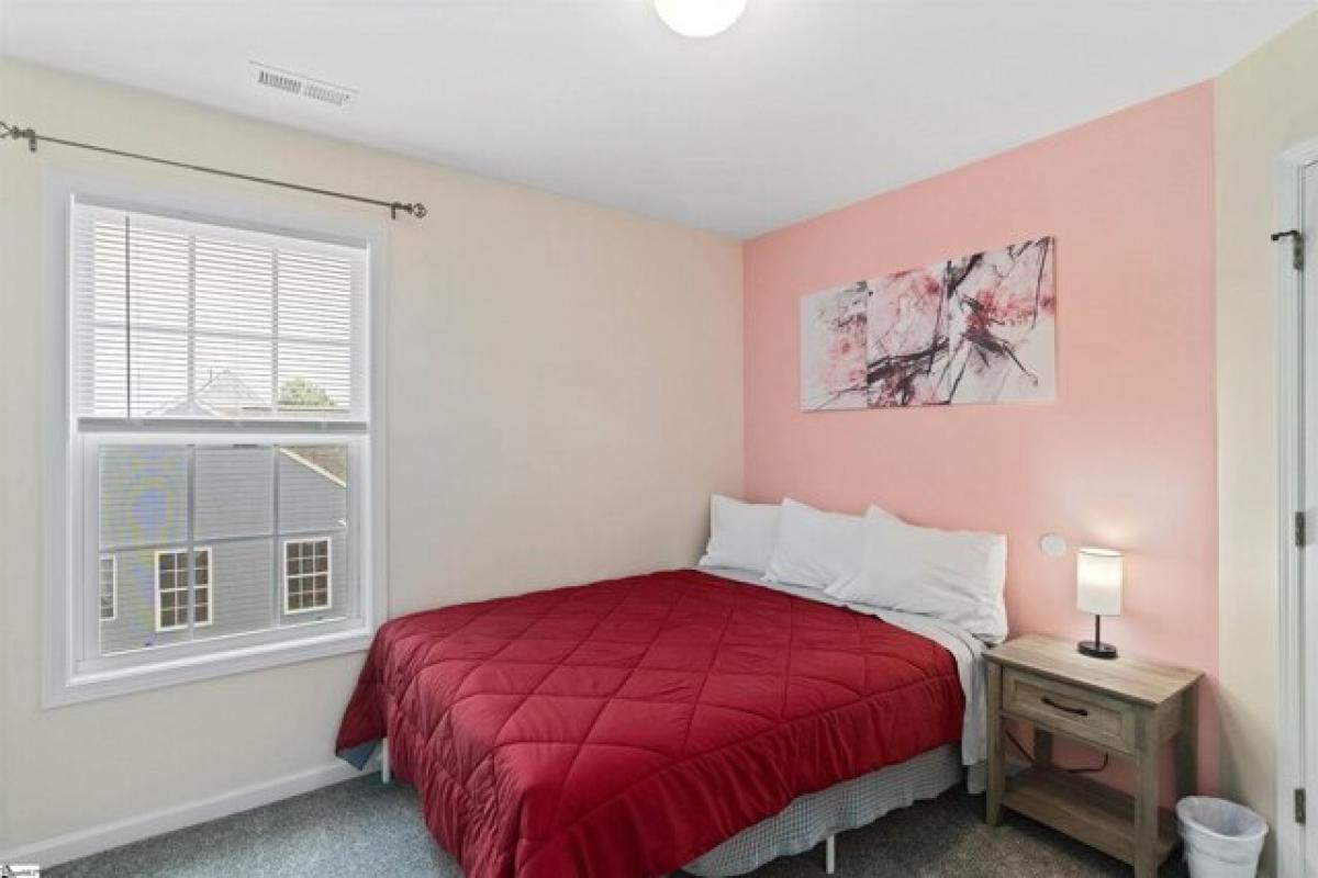 Picture of Home For Sale in Boiling Springs, South Carolina, United States