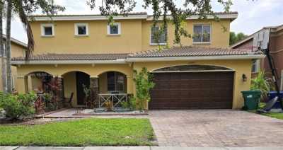Home For Sale in Miami Gardens, Florida