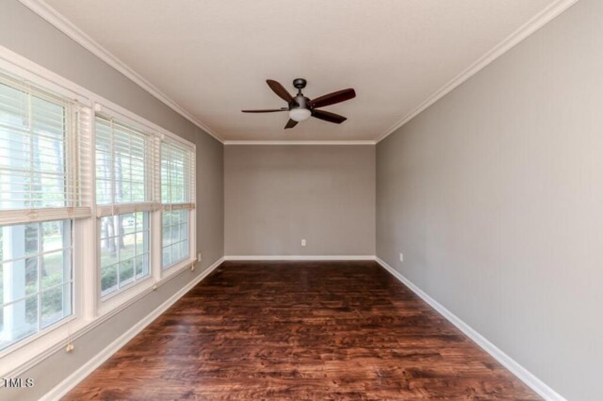 Picture of Home For Sale in Sanford, North Carolina, United States