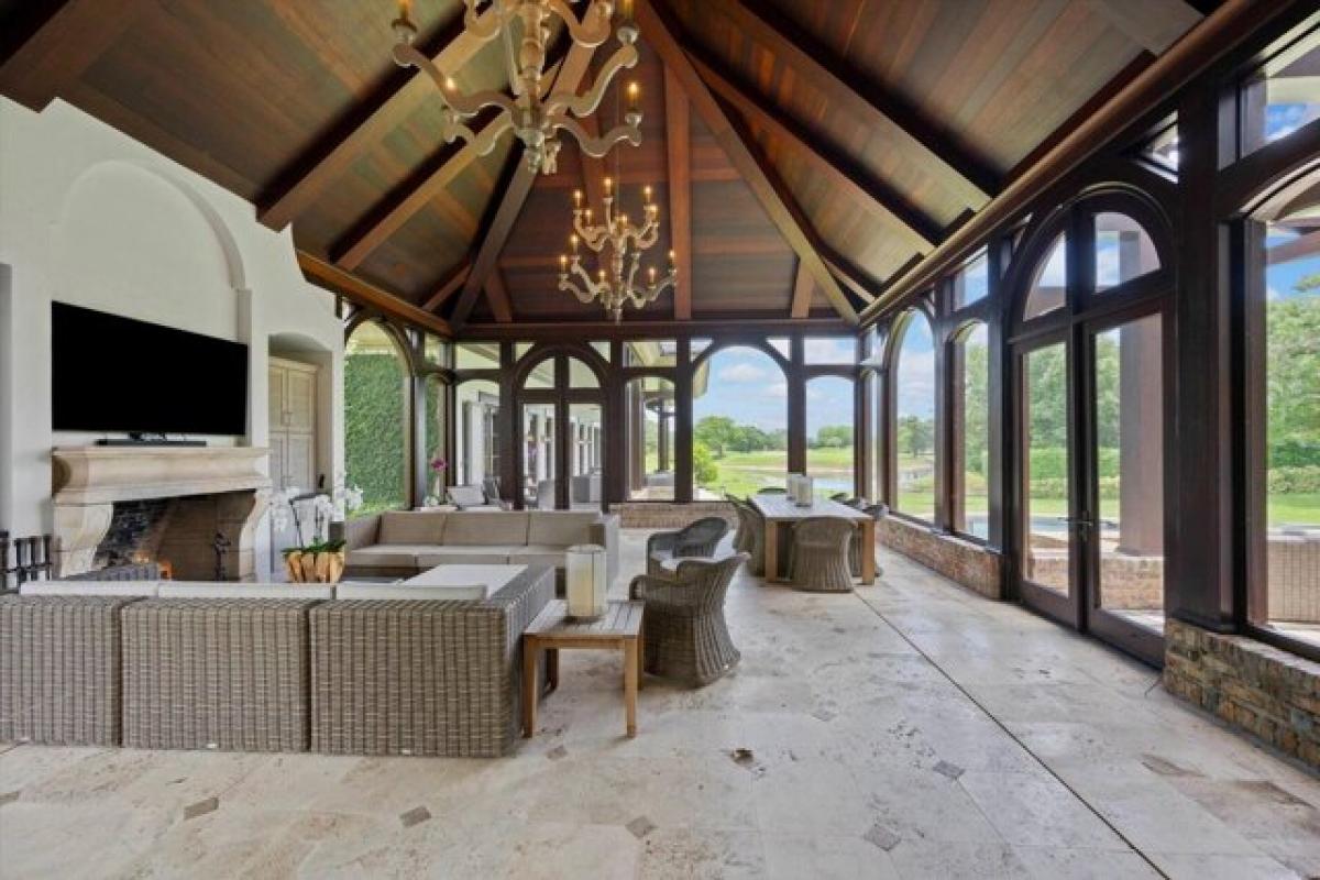 Picture of Home For Sale in Wellington, Florida, United States