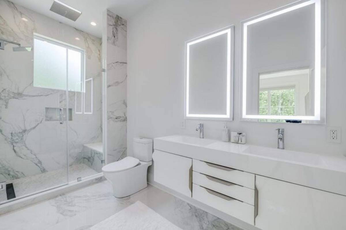 Picture of Home For Sale in East Hampton, New York, United States