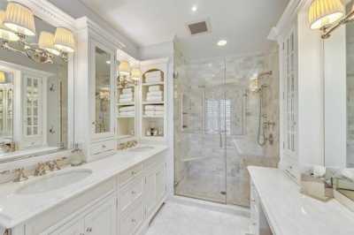 Home For Sale in Evanston, Illinois