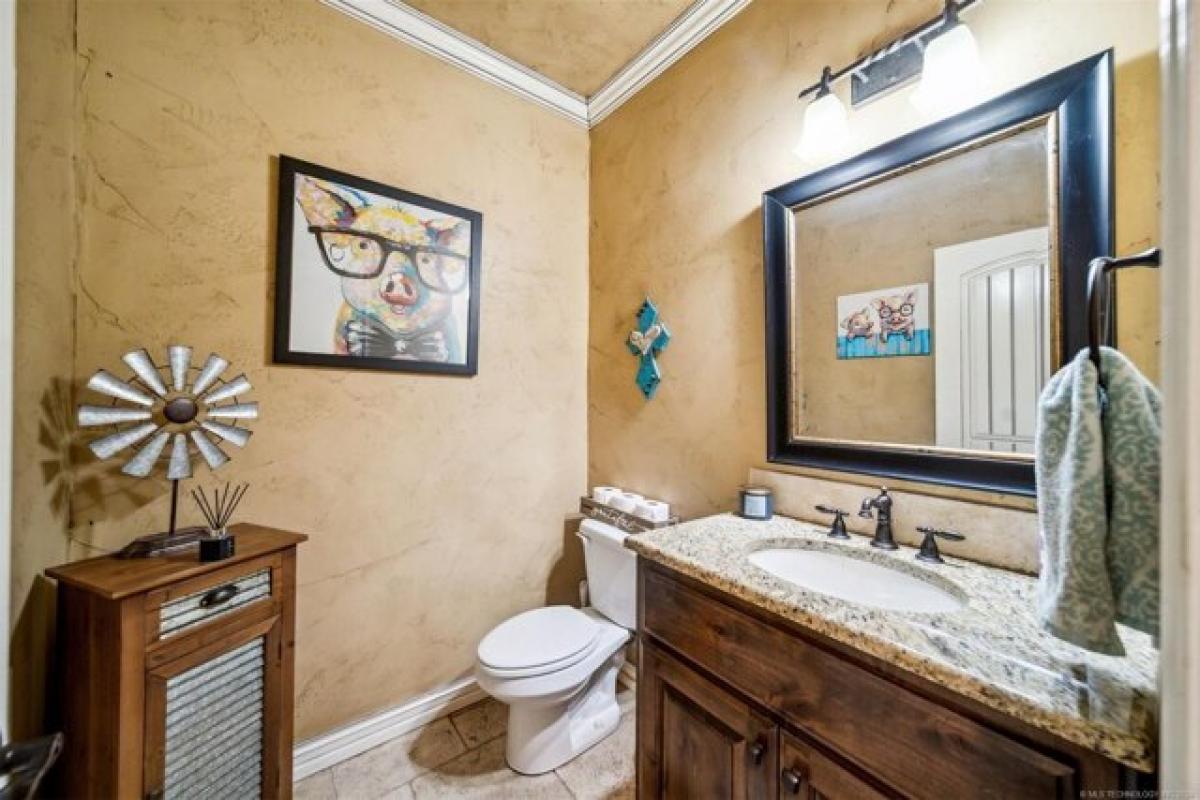 Picture of Home For Sale in Owasso, Oklahoma, United States