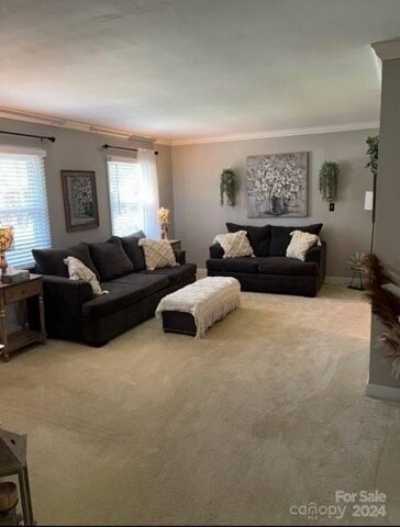 Home For Sale in Gastonia, North Carolina