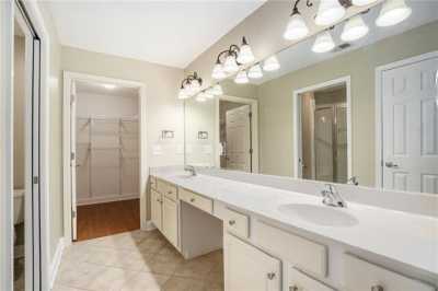 Home For Sale in Kennesaw, Georgia