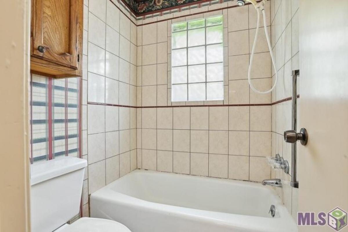 Picture of Home For Sale in Zachary, Louisiana, United States