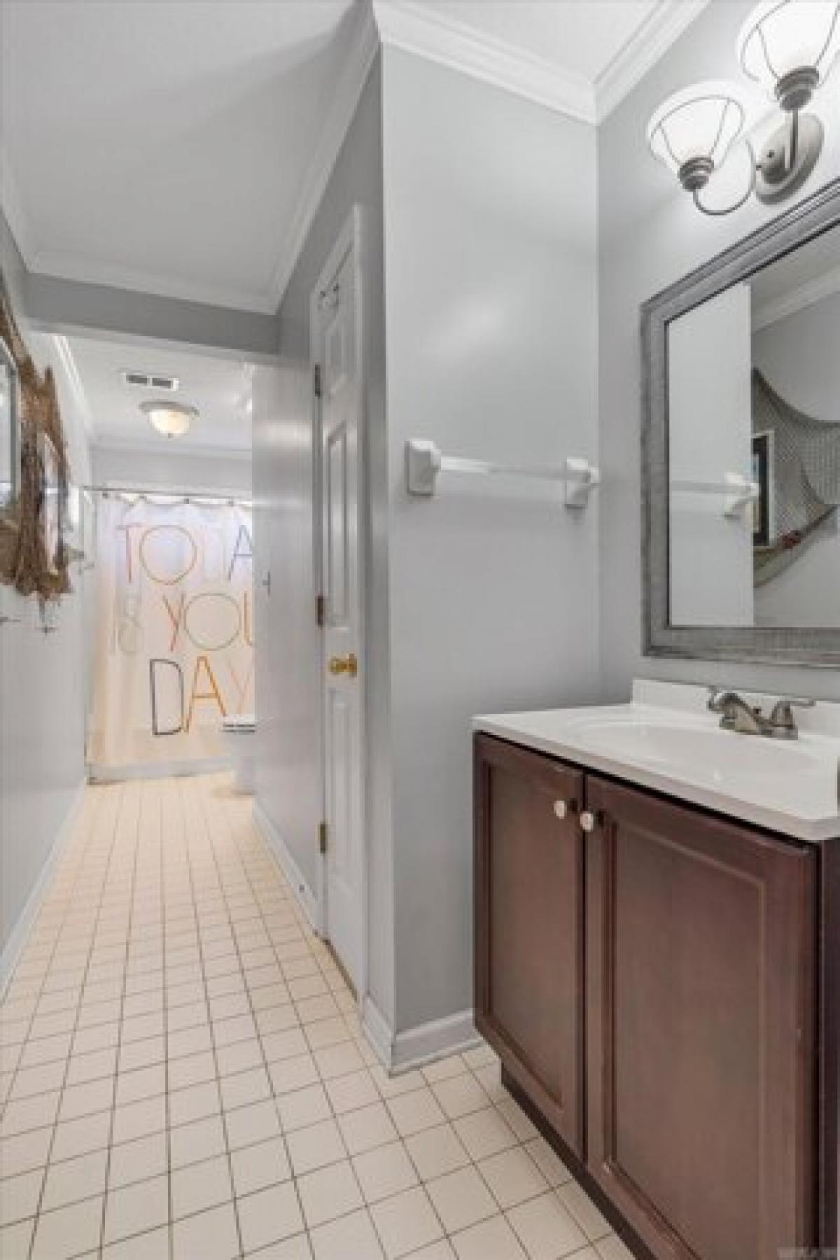 Picture of Home For Sale in Jonesboro, Arkansas, United States