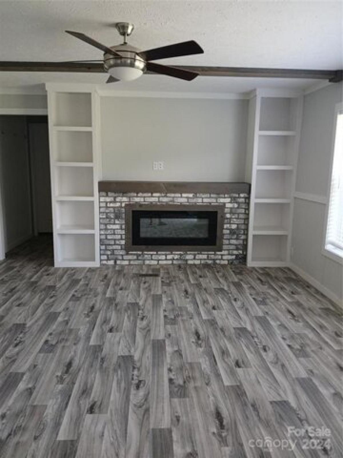 Picture of Home For Sale in Lexington, North Carolina, United States