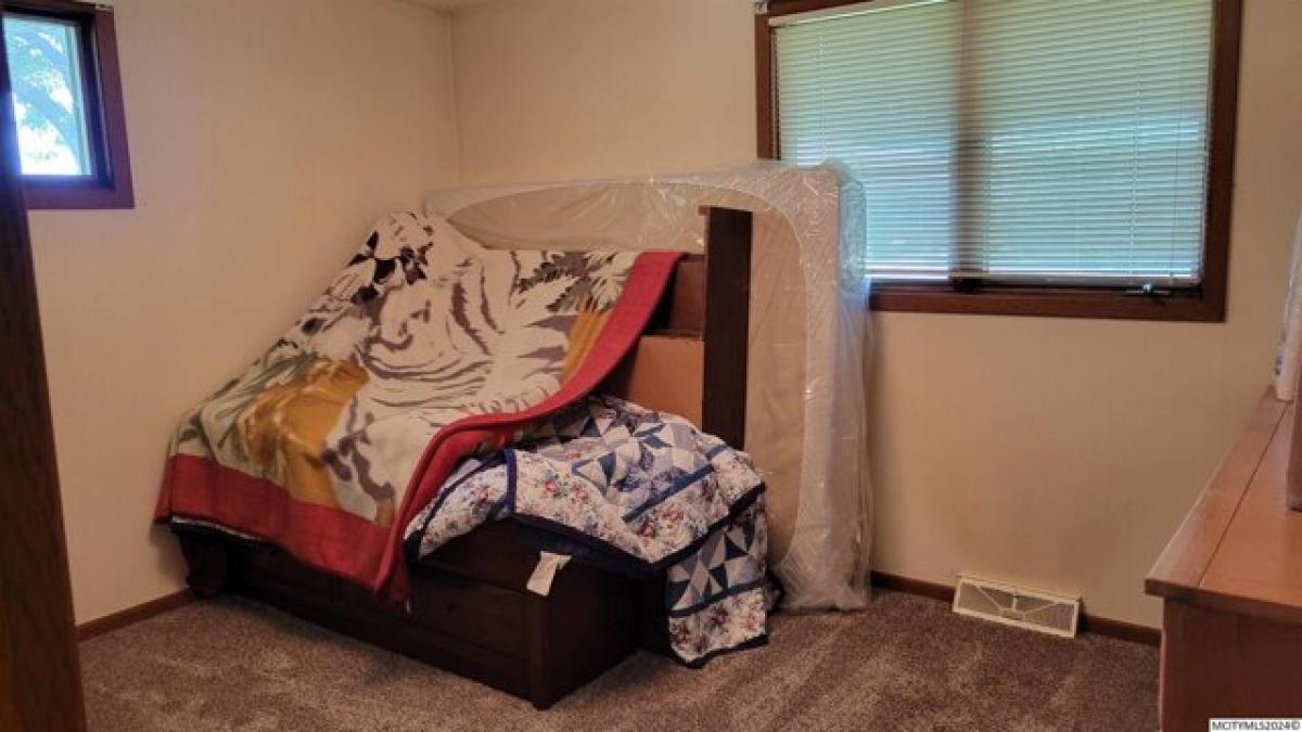 Picture of Home For Sale in Nora Springs, Iowa, United States