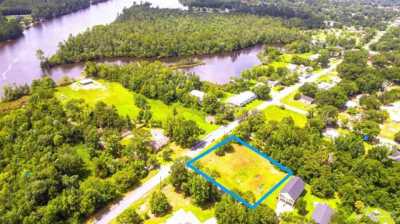Residential Land For Sale in Milton, Florida