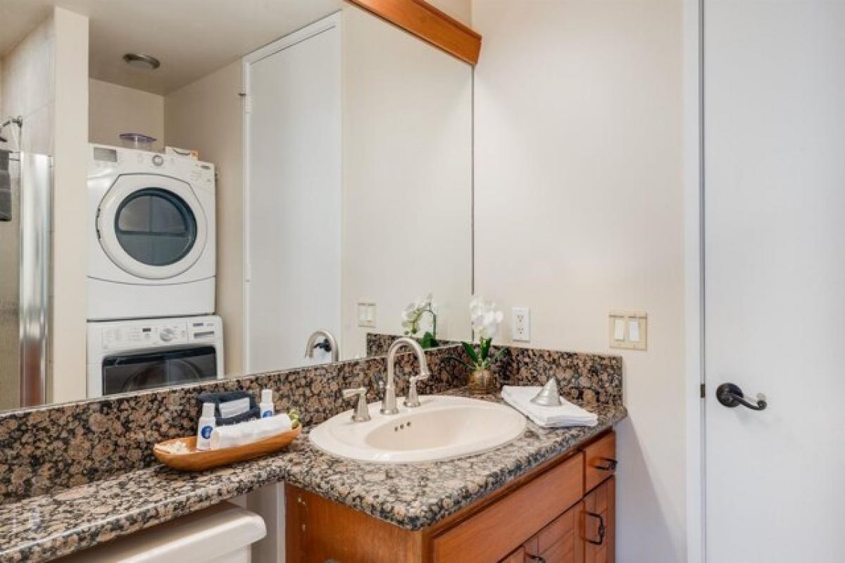 Picture of Home For Sale in Lahaina, Hawaii, United States