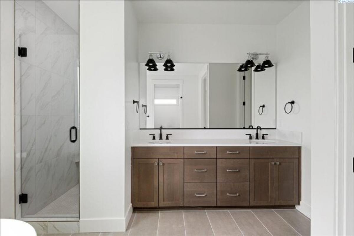 Picture of Home For Sale in Richland, Washington, United States