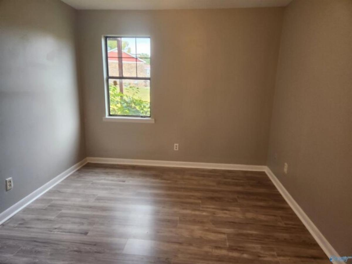 Picture of Home For Sale in Decatur, Alabama, United States