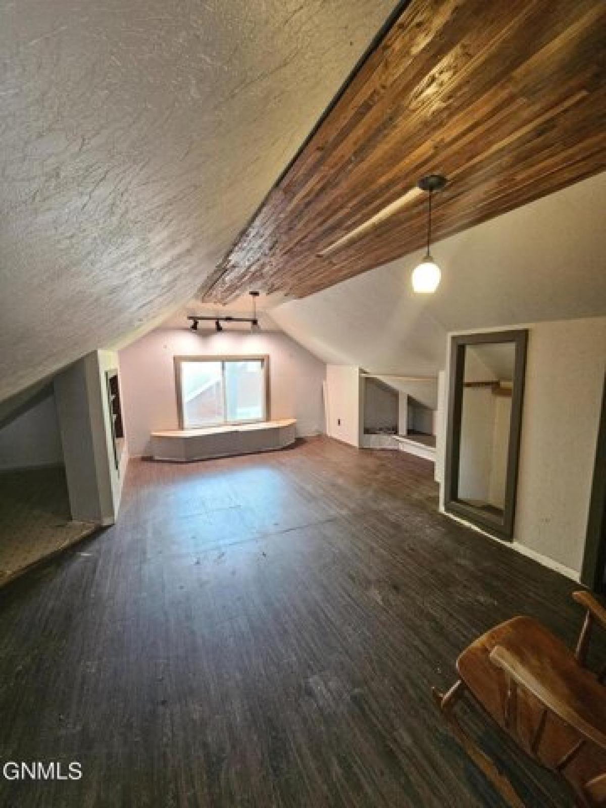 Picture of Home For Sale in Bismarck, North Dakota, United States