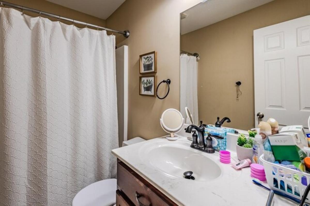 Picture of Home For Sale in Dalton, Georgia, United States