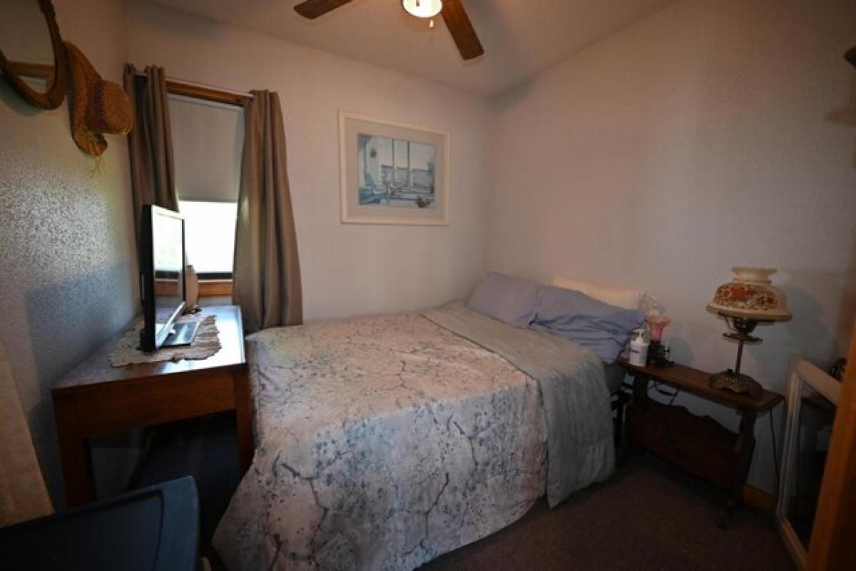 Picture of Home For Sale in Houghton Lake, Michigan, United States