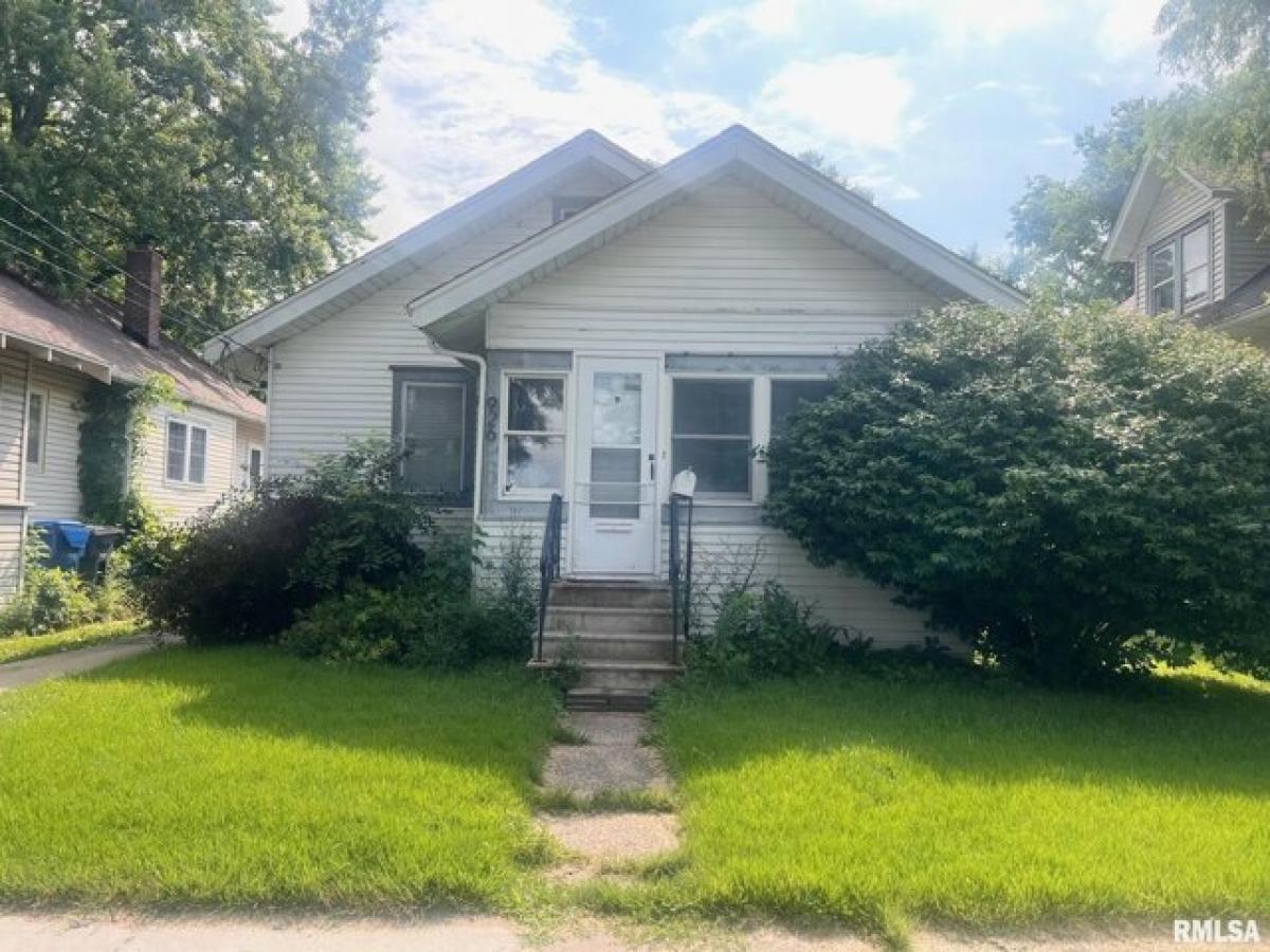 Picture of Home For Sale in Moline, Illinois, United States