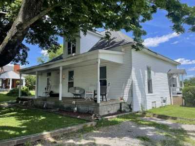 Home For Sale in Portland, Tennessee