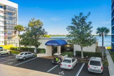 Home For Sale in Merritt Island, Florida