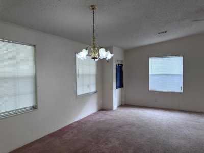 Home For Sale in Debary, Florida