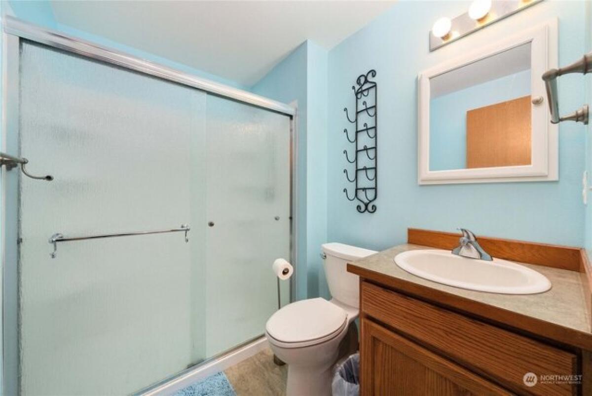 Picture of Home For Sale in Shelton, Washington, United States