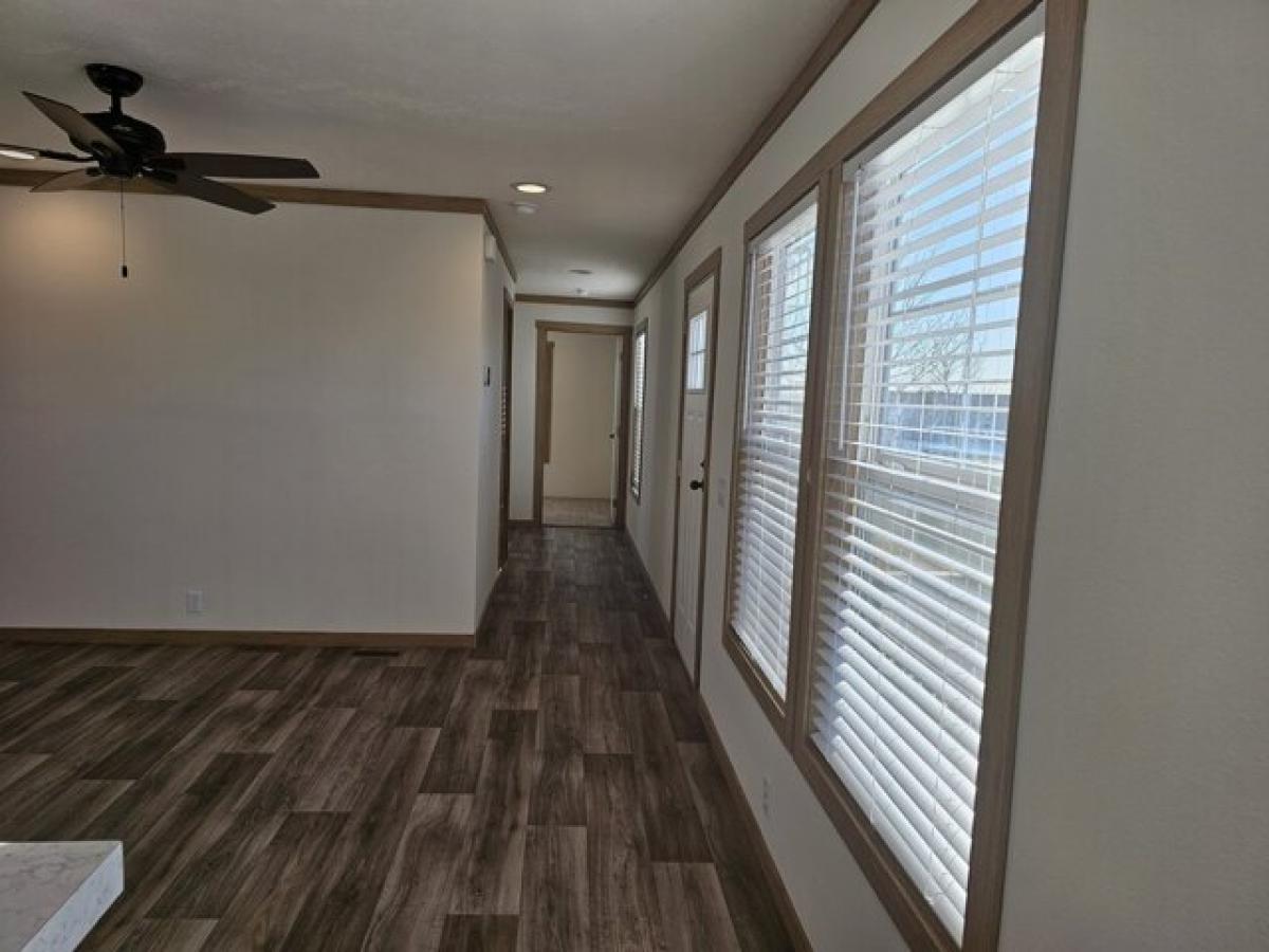 Picture of Home For Sale in Lawton, Oklahoma, United States