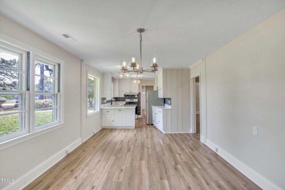 Picture of Home For Sale in Smithfield, North Carolina, United States