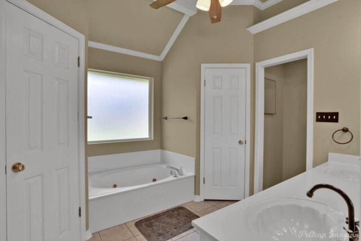 Picture of Home For Sale in Bossier City, Louisiana, United States