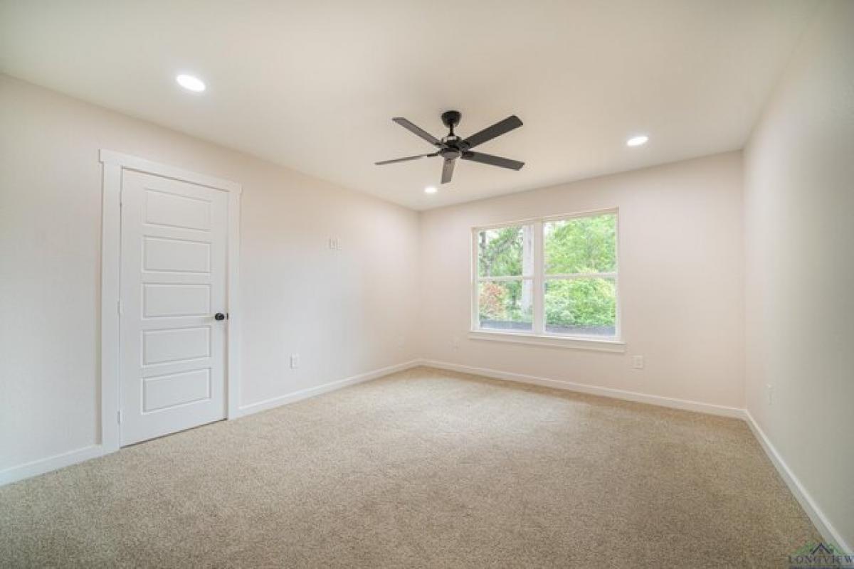 Picture of Home For Sale in Longview, Texas, United States