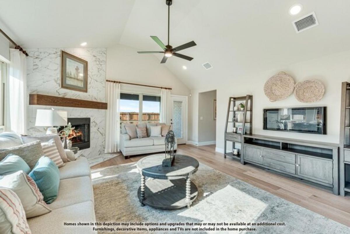 Picture of Home For Sale in Burleson, Texas, United States