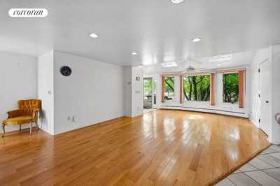 Home For Sale in Amagansett, New York