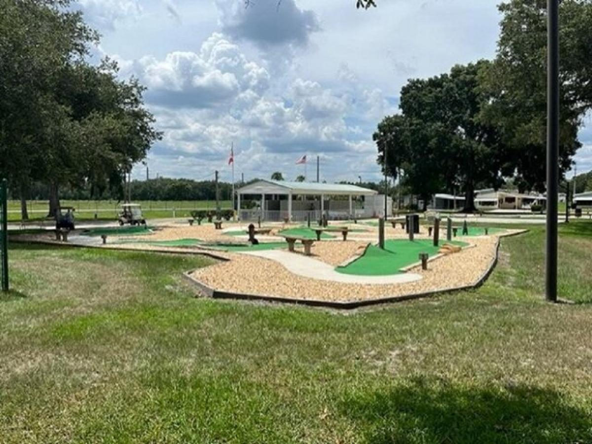 Picture of Home For Sale in Zephyrhills, Florida, United States