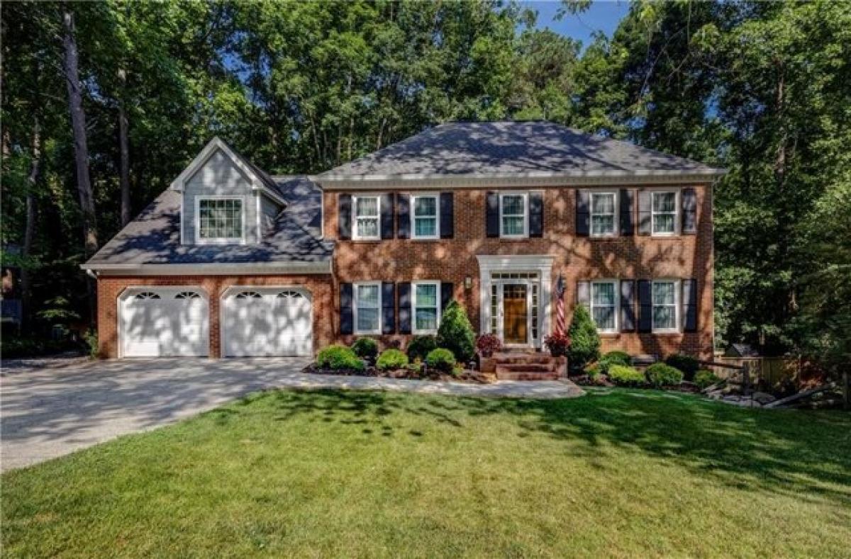 Picture of Home For Sale in Roswell, Georgia, United States