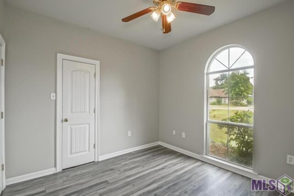 Picture of Home For Sale in Denham Springs, Louisiana, United States