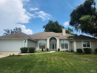 Home For Sale in Navarre, Florida