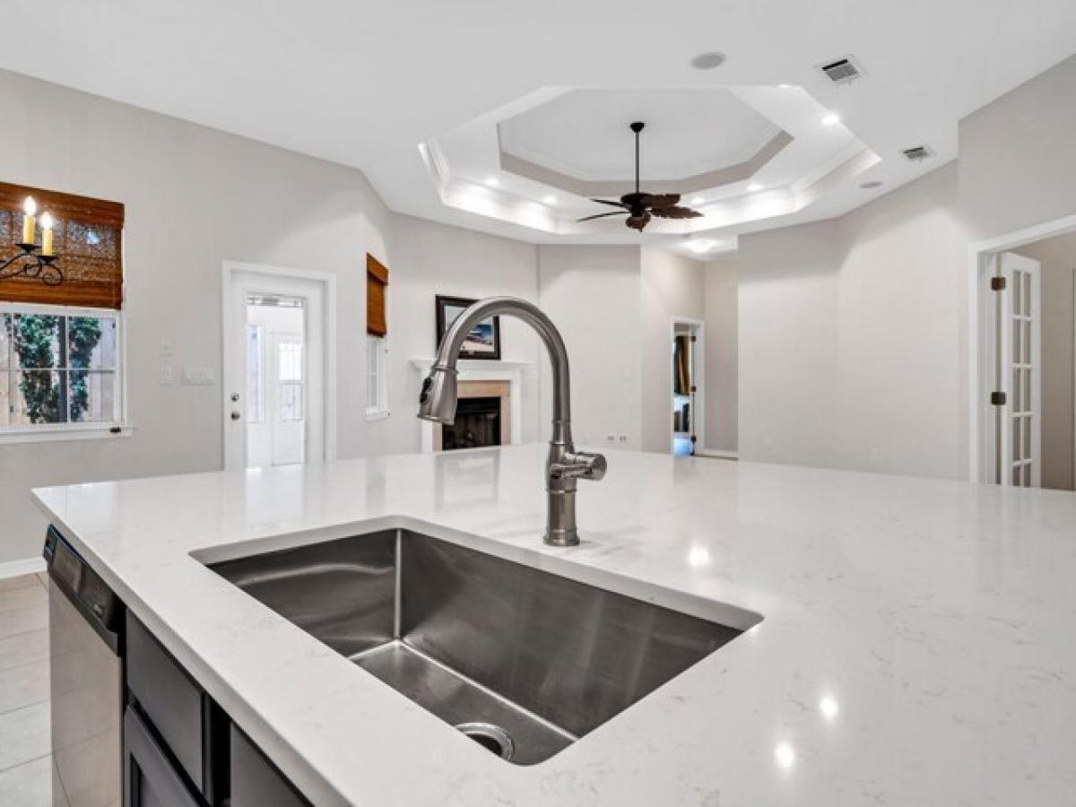 Picture of Home For Sale in Fort Walton Beach, Florida, United States