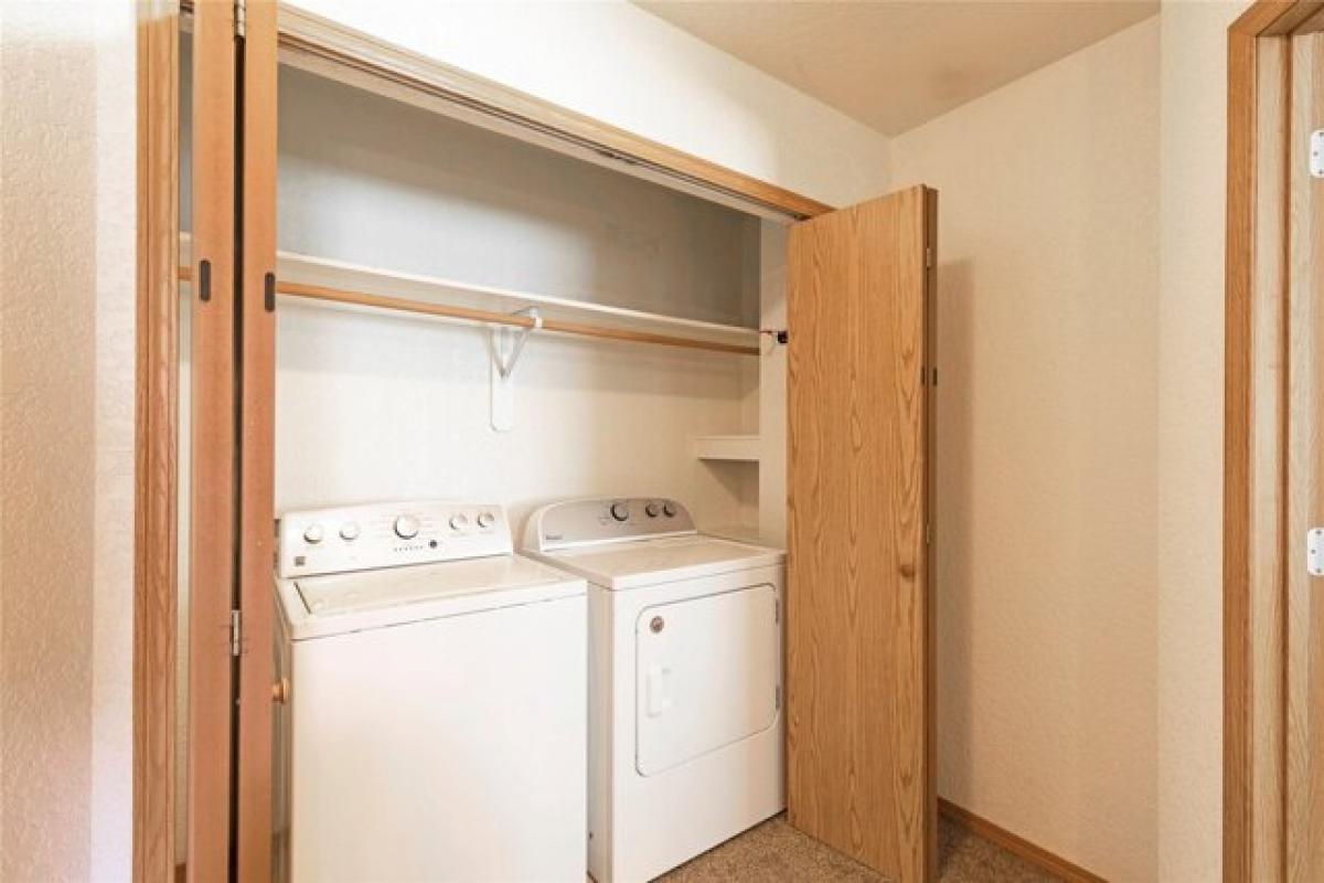 Picture of Home For Sale in Missoula, Montana, United States