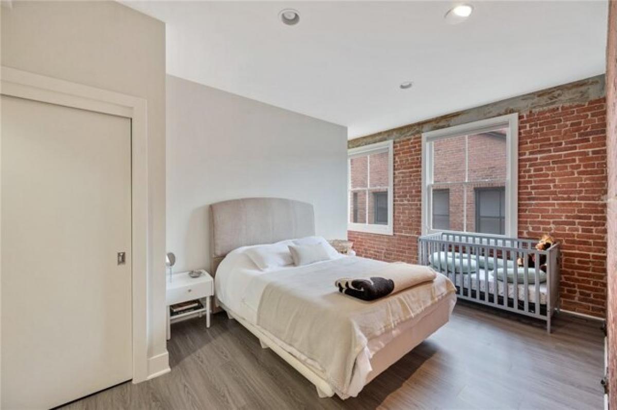 Picture of Home For Sale in Pasadena, California, United States