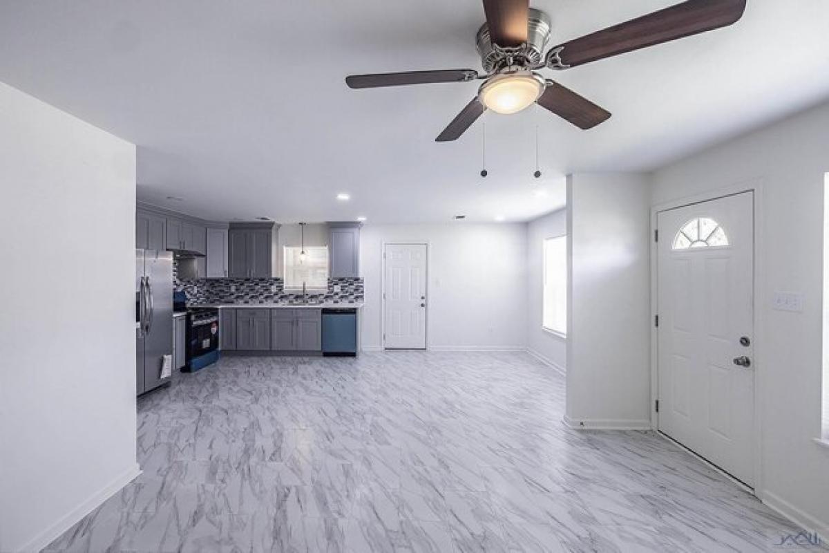 Picture of Home For Sale in Houma, Louisiana, United States