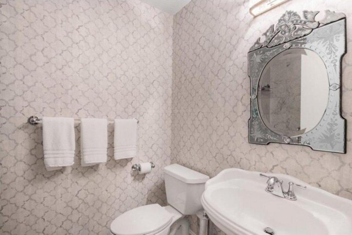 Picture of Home For Sale in Minnetonka, Minnesota, United States