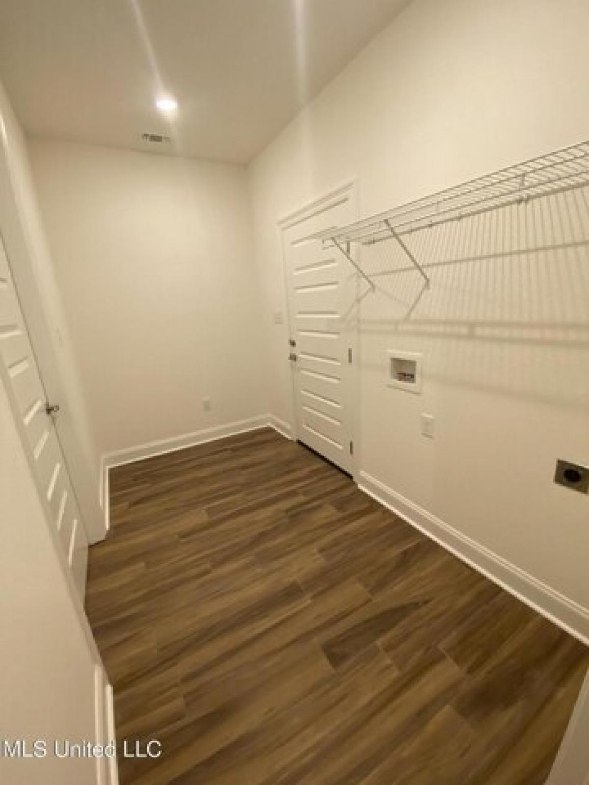 Picture of Home For Sale in Biloxi, Mississippi, United States