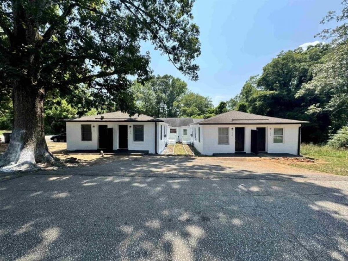Picture of Home For Sale in Spartanburg, South Carolina, United States