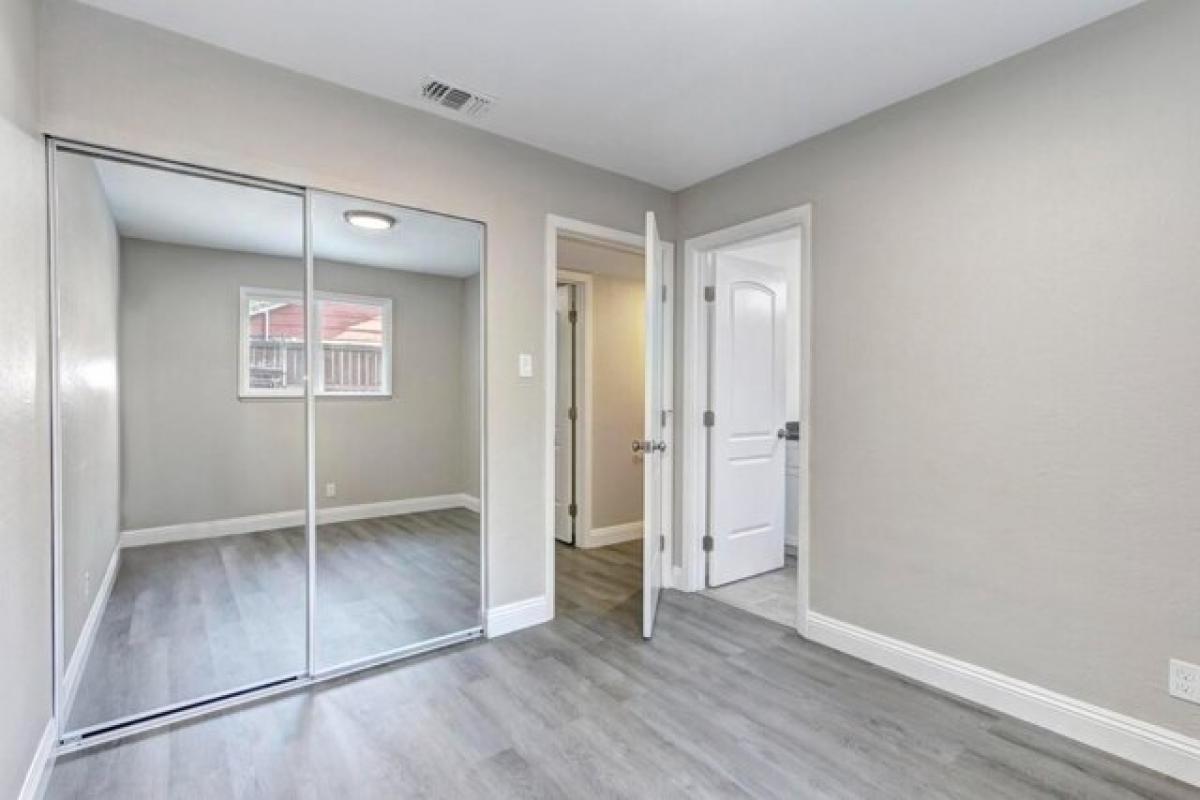 Picture of Home For Sale in Fair Oaks, California, United States