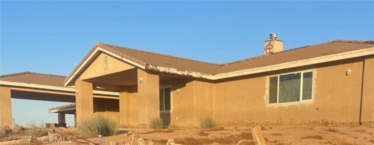 Picture of Home For Sale in Apple Valley, California, United States
