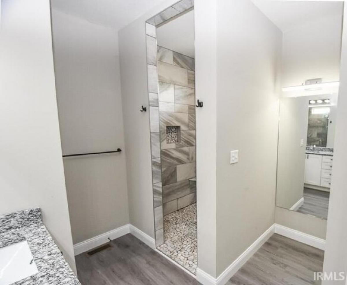 Picture of Home For Sale in Bloomington, Indiana, United States