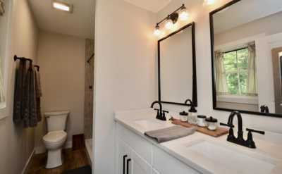 Home For Sale in Sunapee, New Hampshire