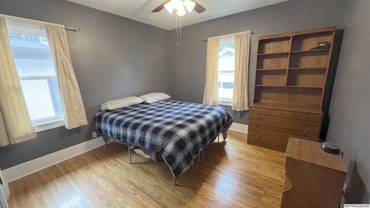 Picture of Home For Sale in Mason City, Iowa, United States